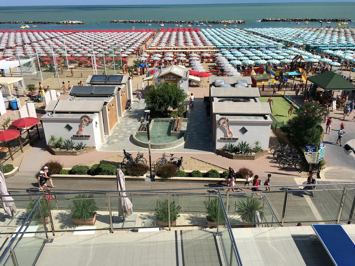 Hotel Excelsior Cattolica Exteriör bild